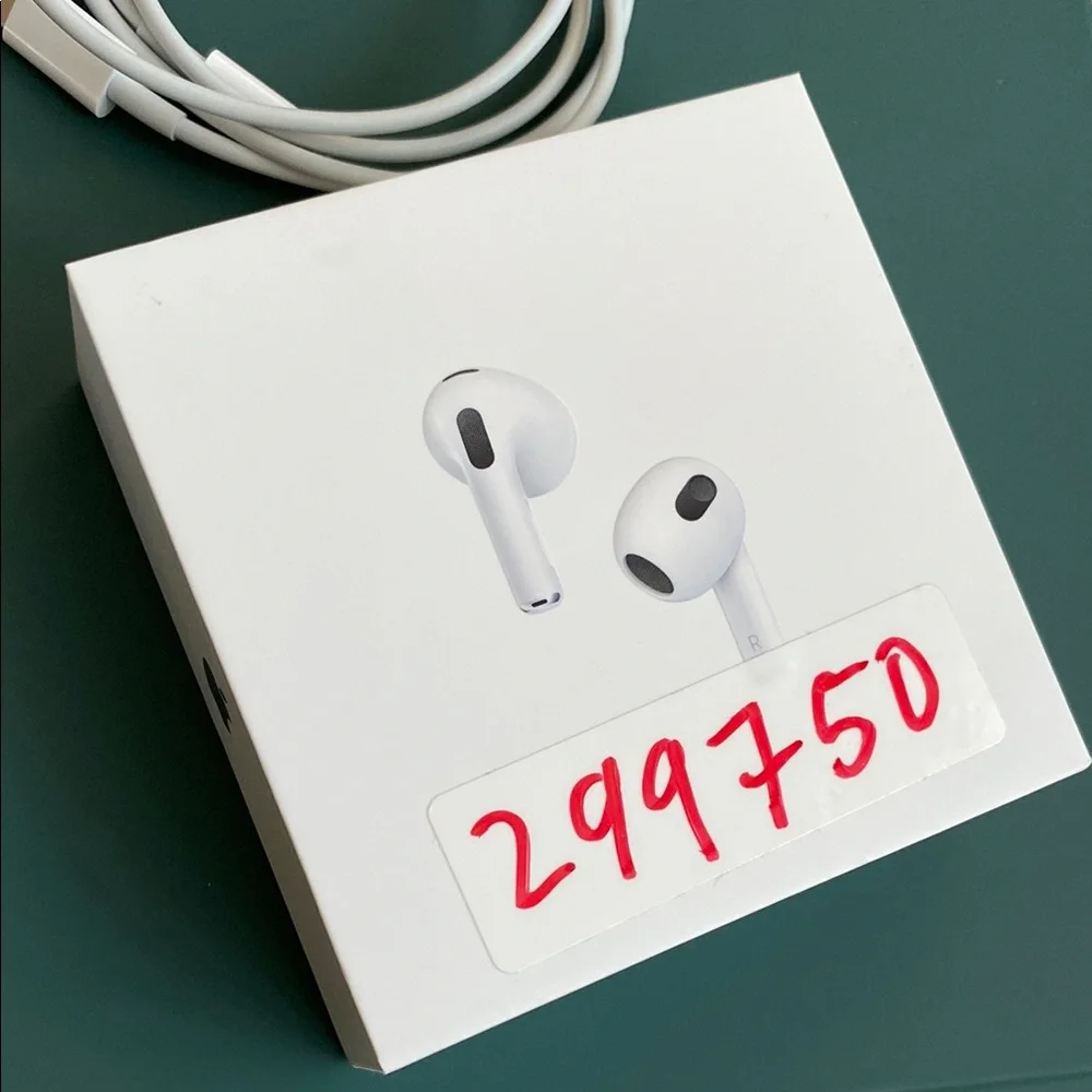 New in box Apple AirPods (3rd generation)